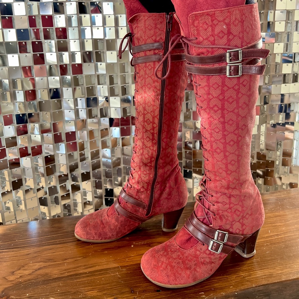Fluevog - OPERETTAS HJORDIS - size 8.5 - Discontinued